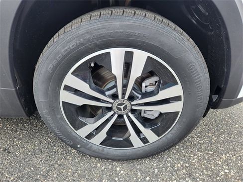 Certified 2025 Mercedes-Benz GLB 250 4MATIC image 18