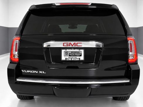 Used 2017 GMC Yukon XL Denali w/ Open Road Package AWD/4WD image 9