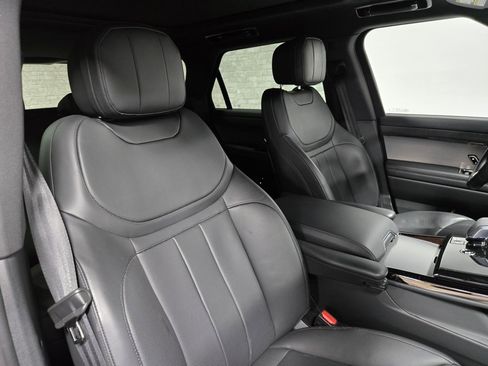 Used 2025 Land Rover Range Rover Sport SE image 57