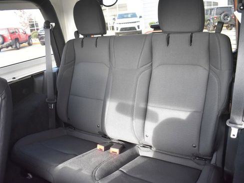 Used 2022 Jeep Wrangler Sport S image 14