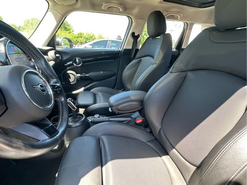 Used 2024 MINI Cooper S FWD image 7