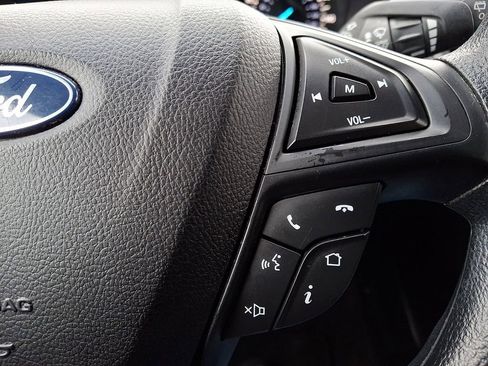 Certified 2020 Ford Edge SE image 21