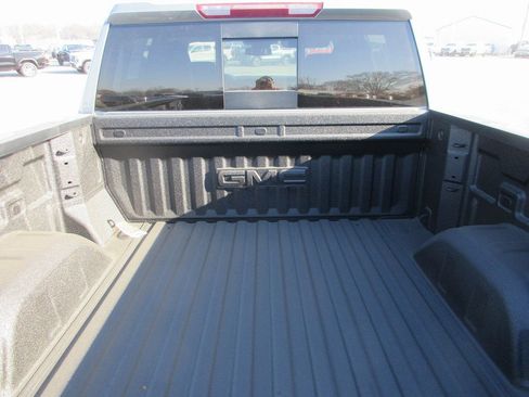 New 2026 GMC Sierra 1500 SLT w/ SLT Premium Plus Package image 7