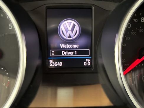 Used 2018 Volkswagen Tiguan SEL w/ 3rd Row Seat Package AWD/4WD image 31