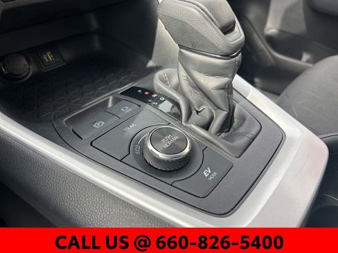 Used 2025 Toyota RAV4 XLE image 26