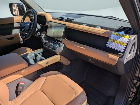 New 2026 Land Rover Defender 110 X-Dynamic SE AWD/4WD image 34