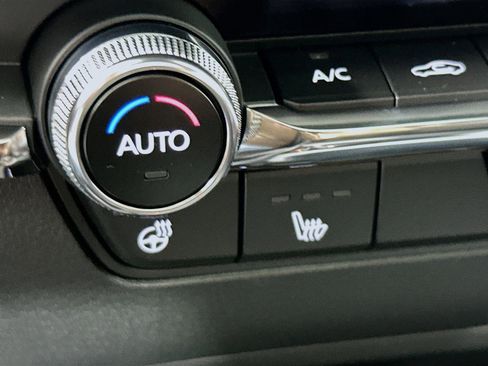 New 2026 MAZDA MAZDA3 Hatchback w/Premium Plus Pkg image 21