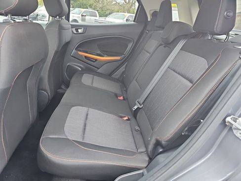 Used 2021 Ford EcoSport SE w/ SE Appearance Package image 12