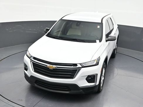 Used 2023 Chevrolet Traverse LS FWD image 22