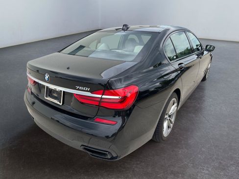 Used 2017 BMW 750i xDrive AWD/4WD image 13