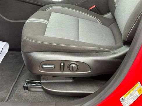 Certified 2023 Chevrolet Blazer LT w/ Convenience Package image 17