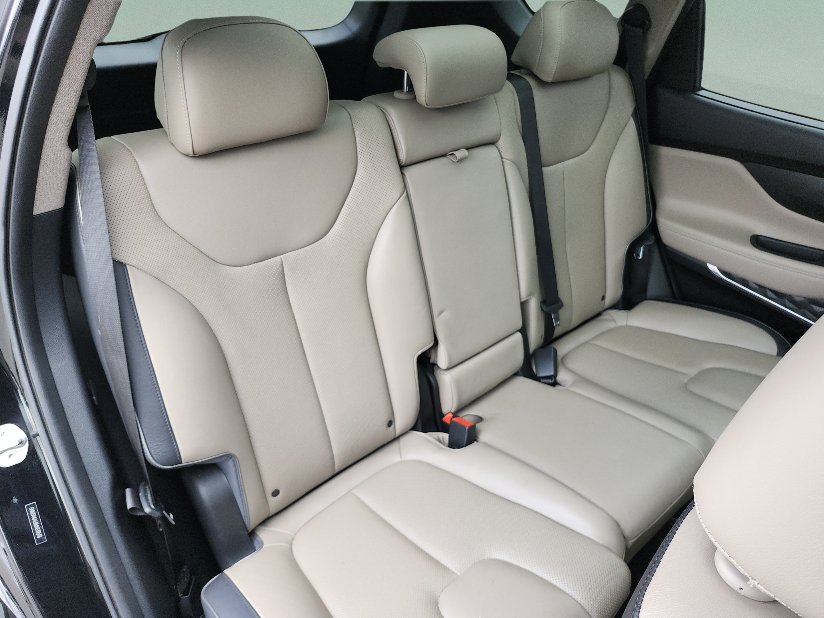 Certified 2021 Hyundai Santa Fe Limited FWD image 23