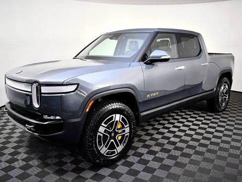 Used 2022 Rivian R1T Launch Edition image 8