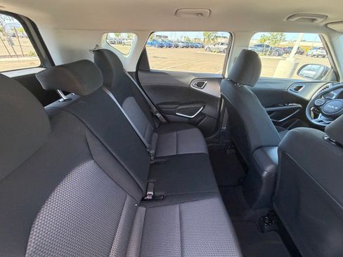 Certified 2025 Kia Soul LX image 12