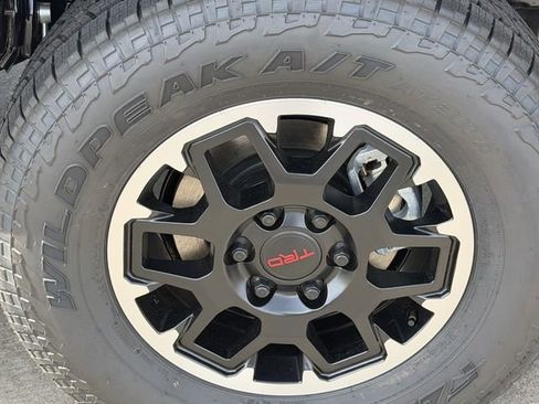 Used 2026 Toyota Tacoma TRD Off-Road image 8