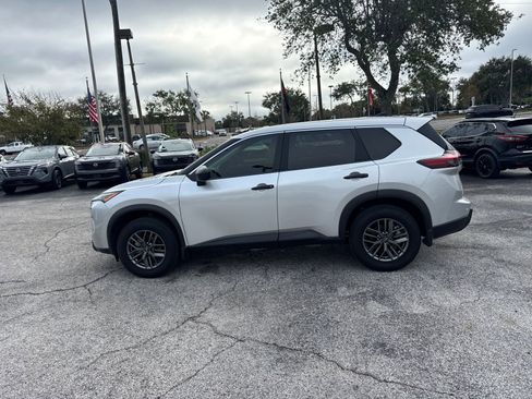 Certified 2025 Nissan Rogue S image 8