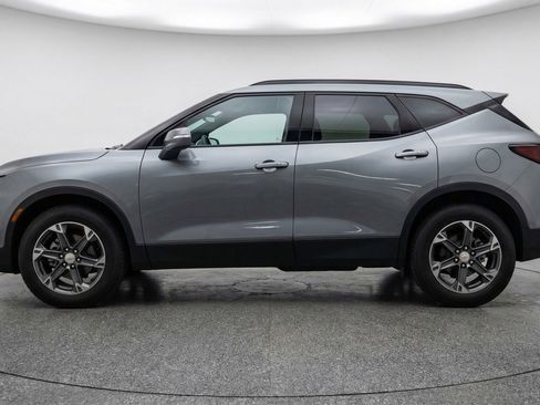 Used 2025 Chevrolet Blazer LT FWD image 5