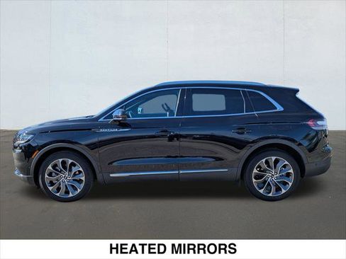 Used 2022 Lincoln Nautilus Reserve image 2