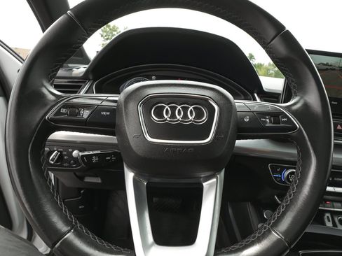Used 2023 Audi Q5 2.0T Prestige w/ Prestige Package AWD/4WD image 18