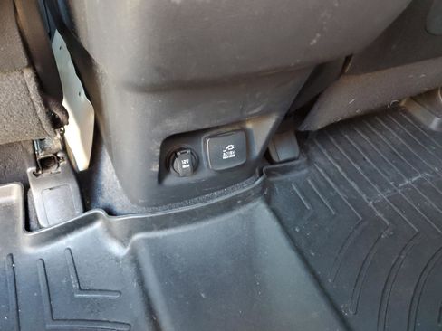 Used 2021 Kia Telluride SX w/ SX Prestige Package image 14