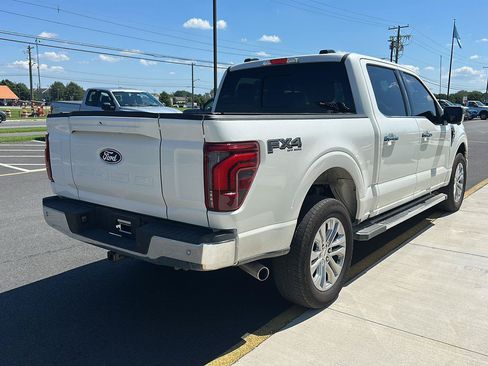 Used 2025 Ford F150 Lariat w/ Equipment Group 501A Mid AWD/4WD image 5