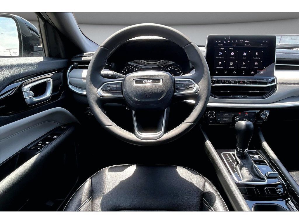 Certified 2026 Jeep Compass Limited AWD/4WD image 8