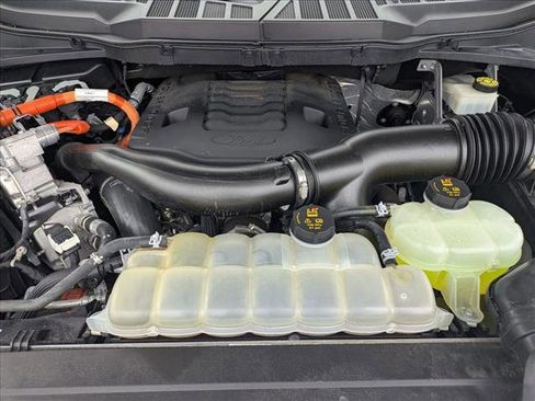 Certified 2022 Ford F150 Platinum w/ Equipment Group 701A High image 23