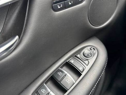 Used 2023 INFINITI QX50 Luxe FWD image 13