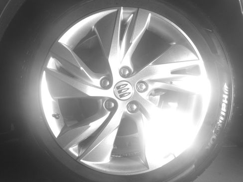 Used 2025 Buick Encore GX Preferred AWD/4WD image 14