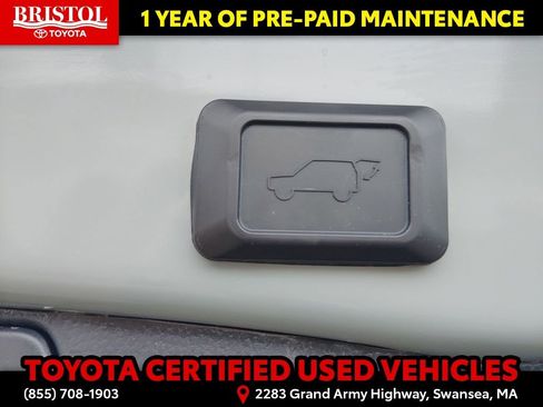 Certified 2023 Toyota RAV4 XLE Premium AWD/4WD image 33