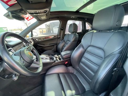 Used 2022 Porsche Macan S w/ Premium Package Plus image 19