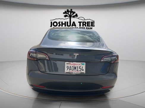 Used 2022 Tesla Model 3 RWD image 6