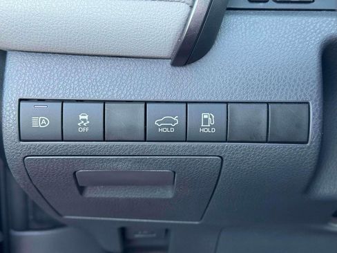 Used 2022 Toyota Camry LE FWD image 21