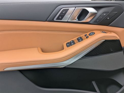 New 2026 BMW X5 M60i w/ Climate Comfort Package image 10