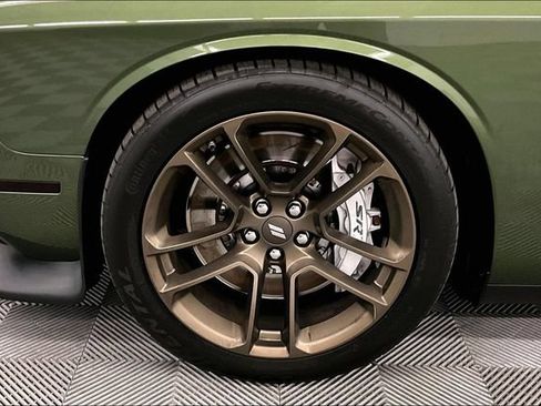 Used 2021 Dodge Challenger R/T Scat Pack w/ Dynamics Package RWD image 10