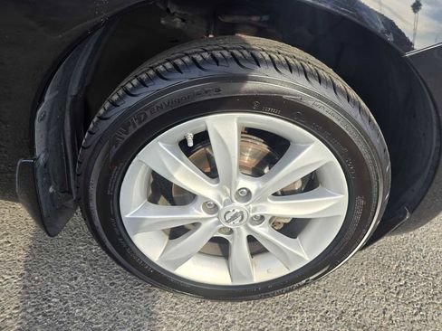 Used 2015 Nissan Versa Note SV image 9