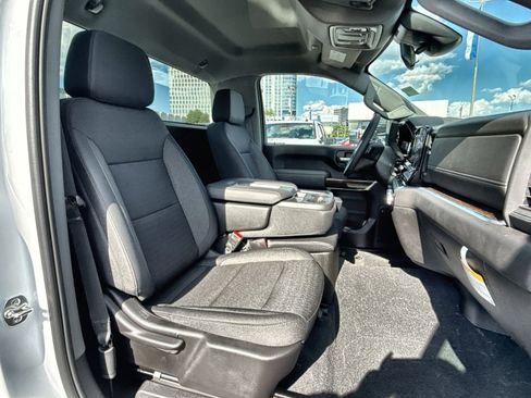 New 2025 GMC Sierra 2500 SLE image 26