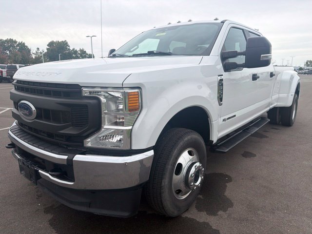 Used 2020 Ford F350 XL w/ Power Equipment Group AWD/4WD image 2