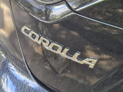 Used 2023 Toyota Corolla LE FWD image 11