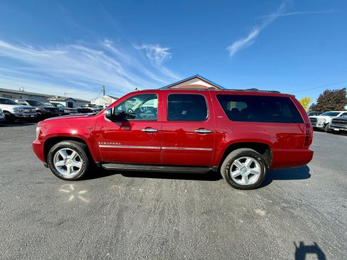 Used 2010 Chevrolet Suburban LTZ AWD/4WD image 2
