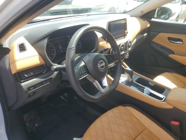 Used 2025 Nissan Sentra SV w/ SV Premium Package FWD image 13