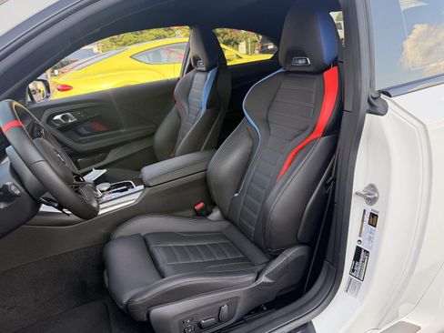 Used 2026 BMW M2 w/ Lighting Package RWD image 29