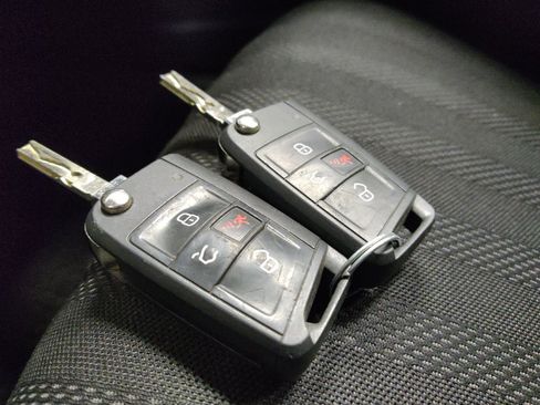 Used 2024 Volkswagen Jetta Sport FWD image 32