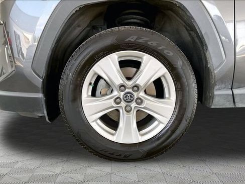 Used 2021 Toyota RAV4 XLE FWD image 21