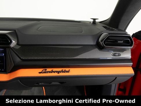 Used 2025 Lamborghini Urus SE image 31