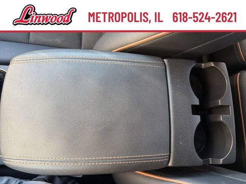 Used 2025 GMC Canyon AT4 AWD/4WD image 19