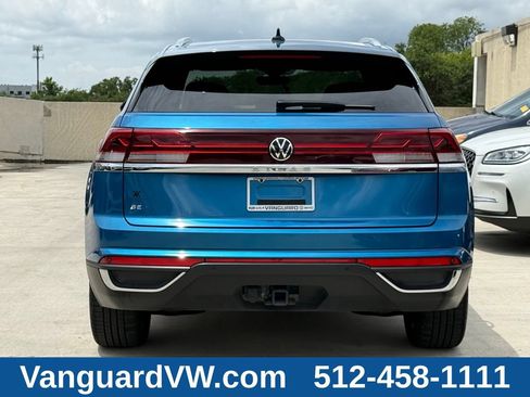 Used 2024 Volkswagen Atlas Cross Sport SE FWD image 7