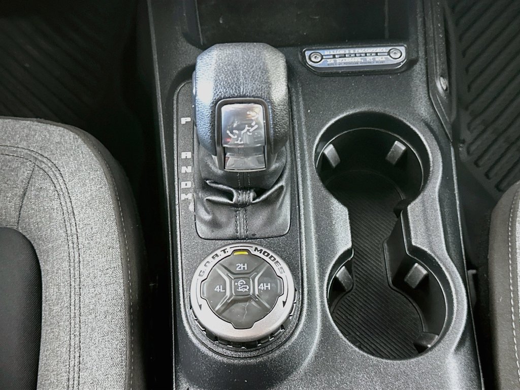 Used 2022 Ford Bronco 4-Door AWD/4WD image 16