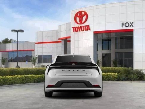 New 2026 Toyota Prius Plug-In Hybrid FWD image 8