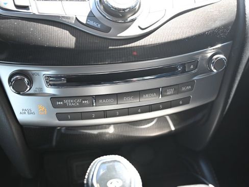 Used 2019 INFINITI QX60 Luxe w/ Essential Package image 31